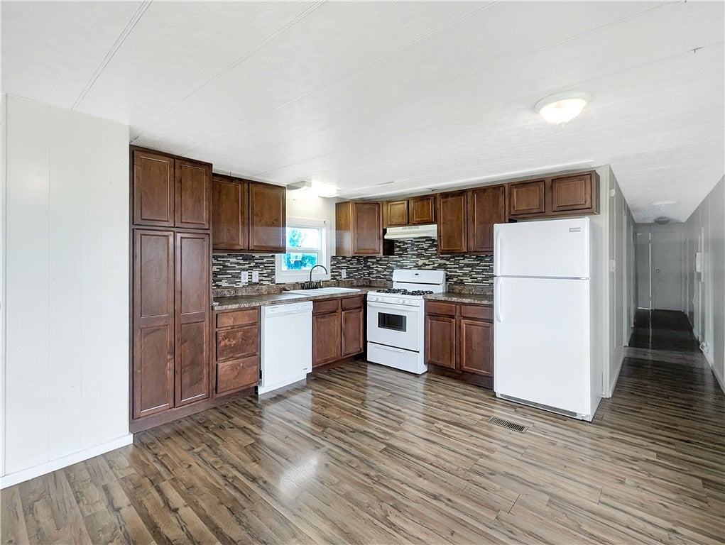 702 Pine