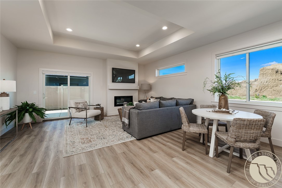 4708 Twisted Pine