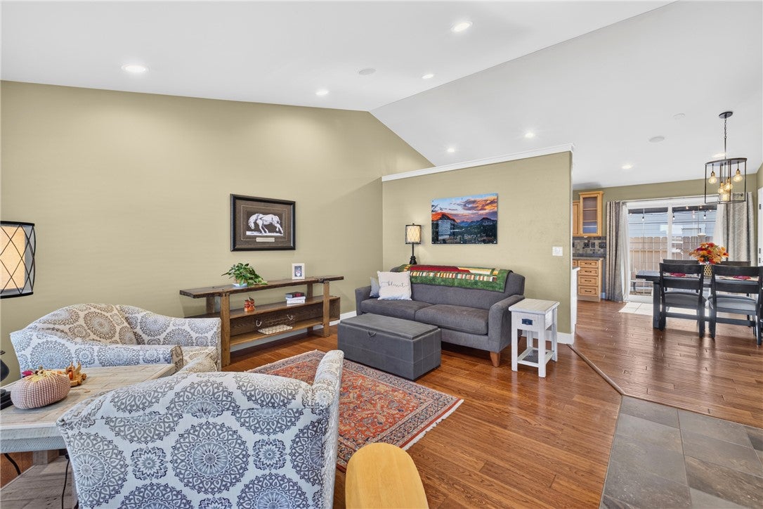 3076 Hunters Ridge Loop