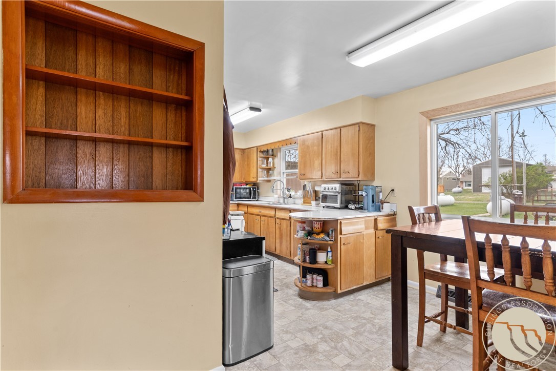 1015 1st Street W