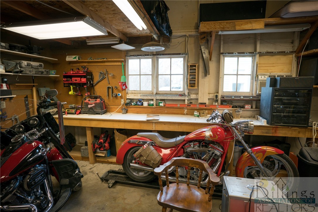 Columbus, Montana 59019, United States, 3 Bedrooms Bedrooms, ,2 BathroomsBathrooms,Residential,Contingent,67614