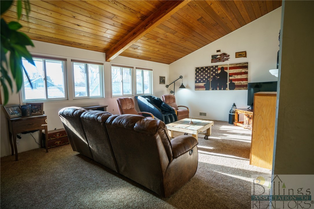 Columbus, Montana 59019, United States, 3 Bedrooms Bedrooms, ,2 BathroomsBathrooms,Residential,Contingent,67614