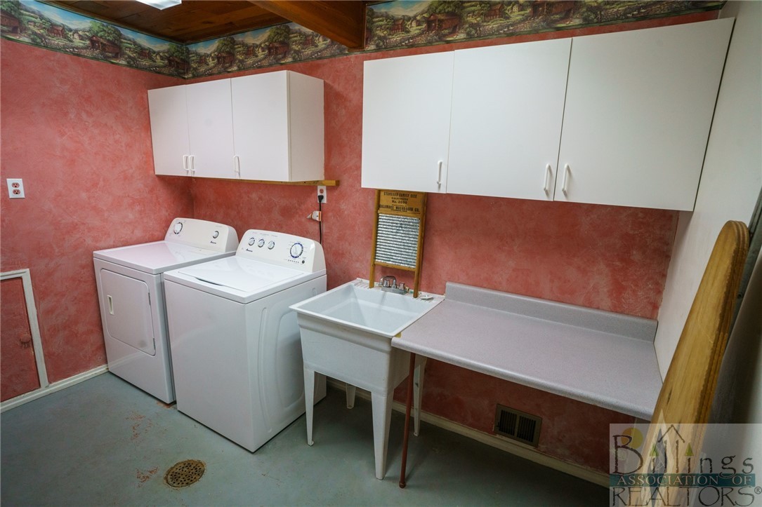 Columbus, Montana 59019, United States, 3 Bedrooms Bedrooms, ,2 BathroomsBathrooms,Residential,Contingent,67614