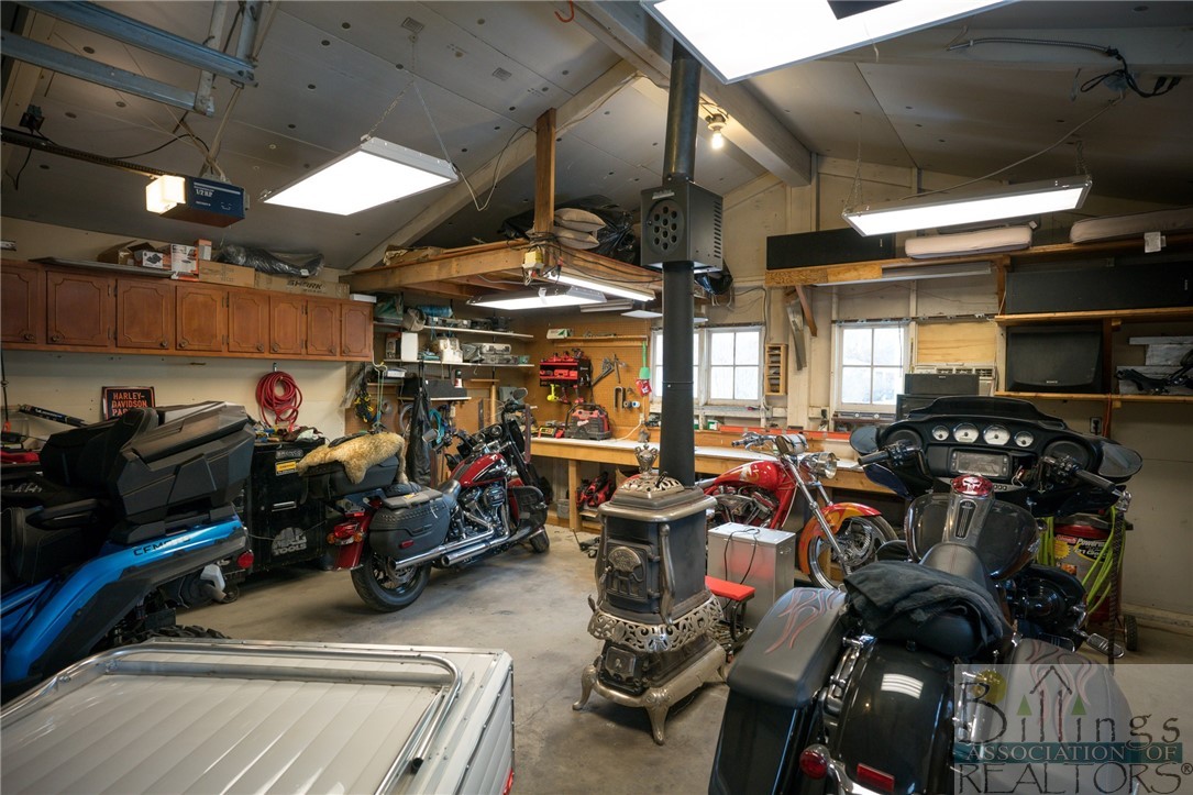 Columbus, Montana 59019, United States, 3 Bedrooms Bedrooms, ,2 BathroomsBathrooms,Residential,Contingent,67614