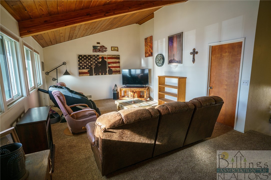 Columbus, Montana 59019, United States, 3 Bedrooms Bedrooms, ,2 BathroomsBathrooms,Residential,Contingent,67614