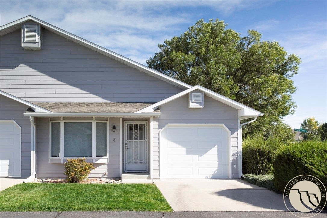 3355 Crater Lake Avenue 8