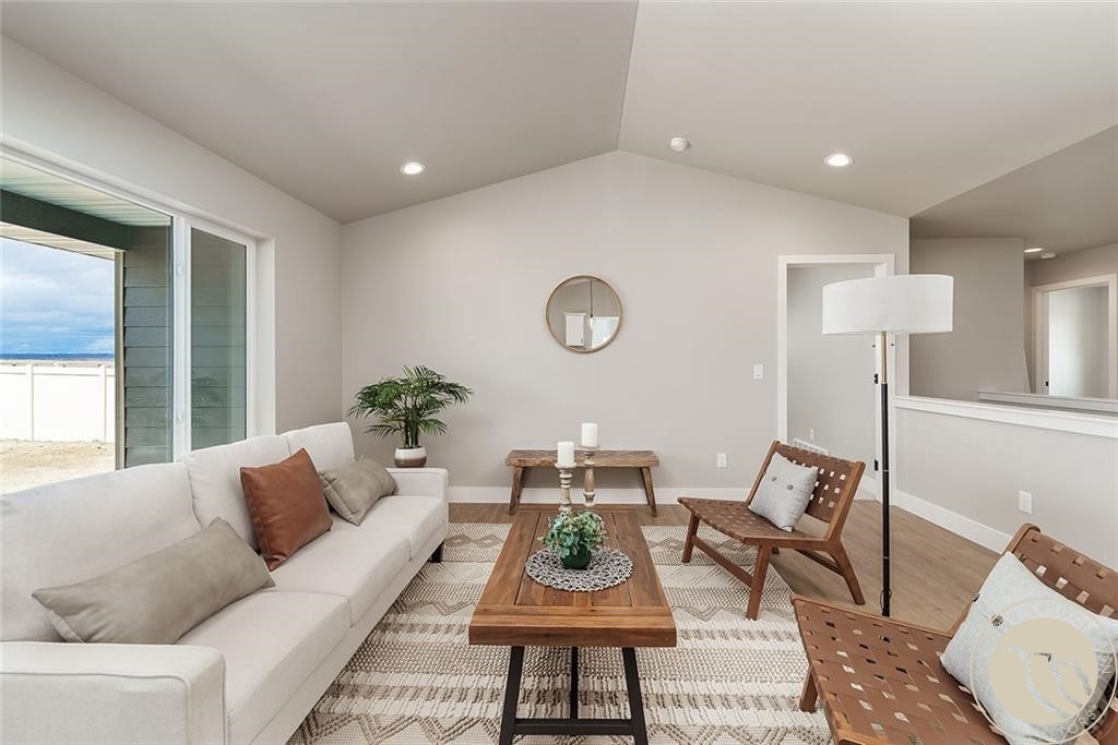 578 Chino Circle
