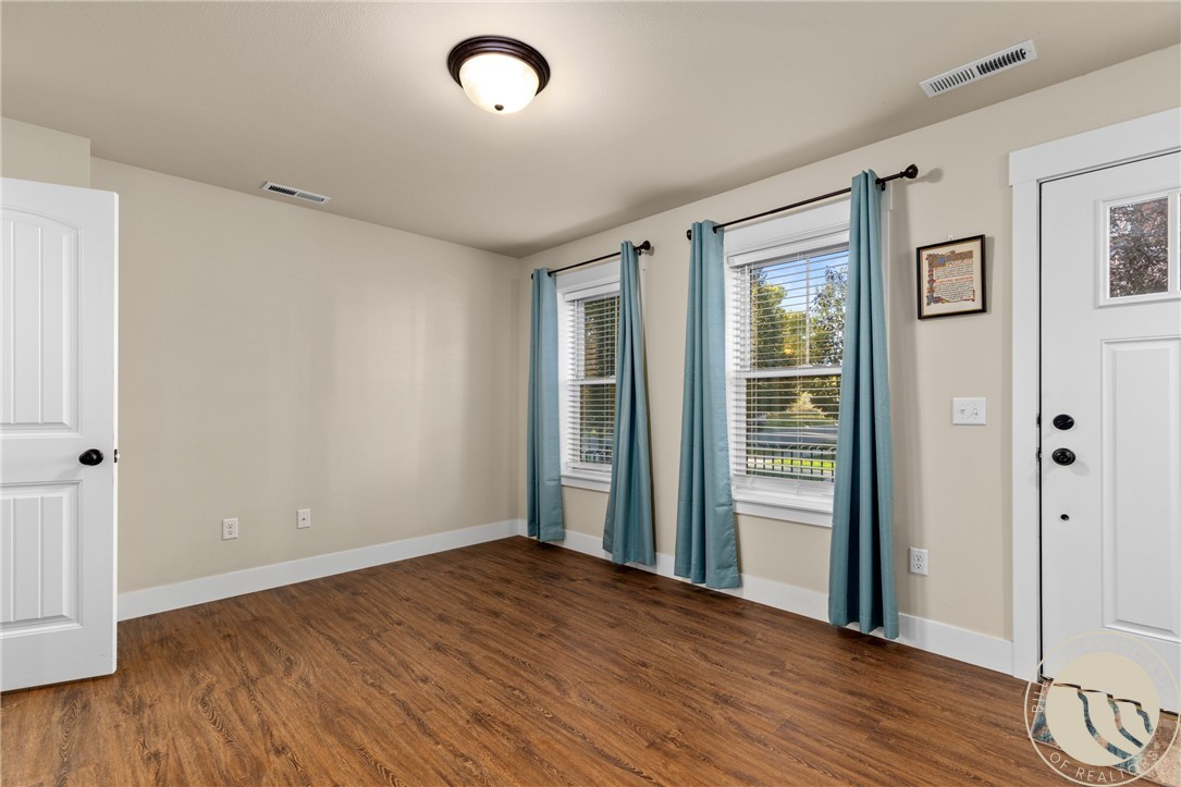 1868 Songbird Drive