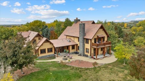 10052 Floating Island Way Shepherd MT 59079