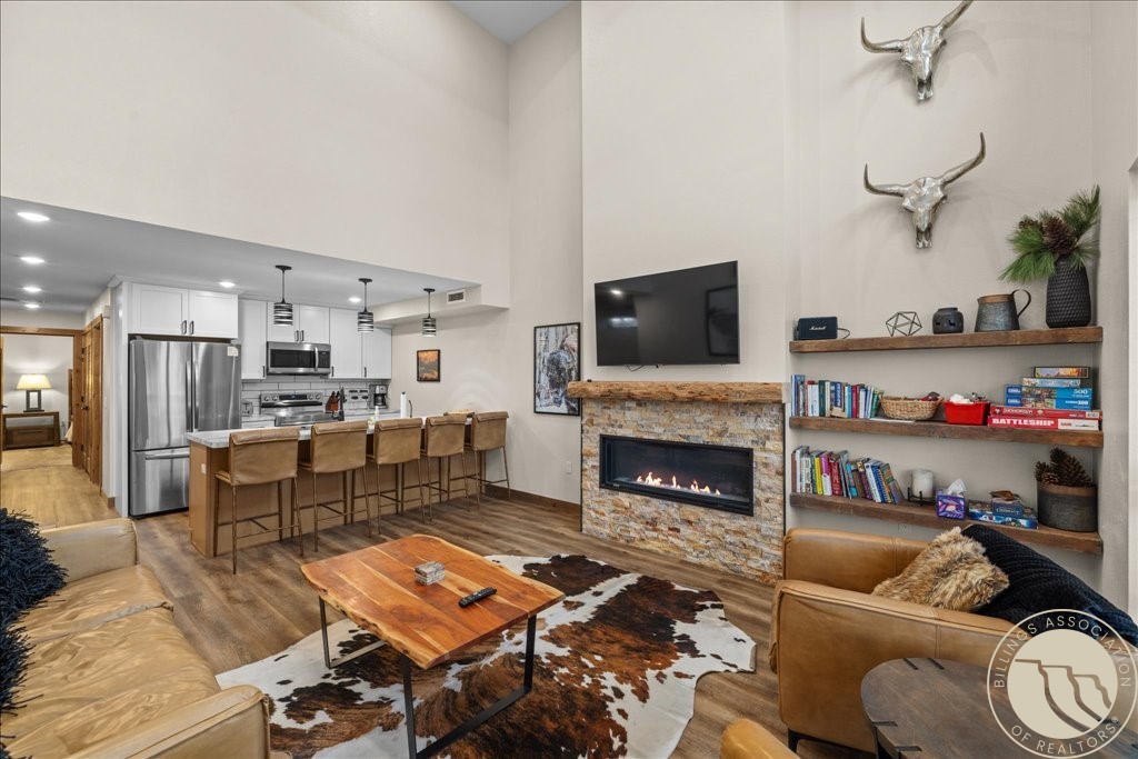 202 Hauser Avenue S 2