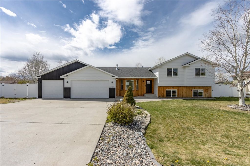 Photo of 1240 Maxer Drive, Billings, MT 59101 (MLS # 358843)