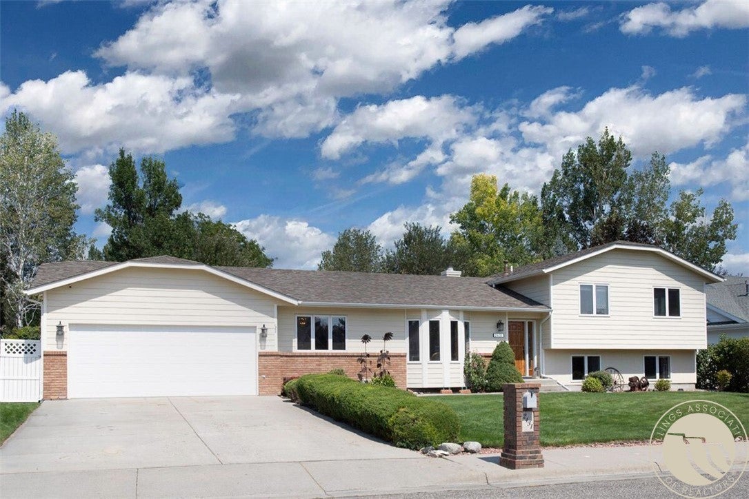 2431 Applewood Ave