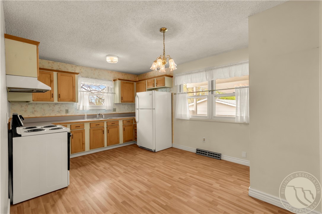 2702 Rehberg Lane