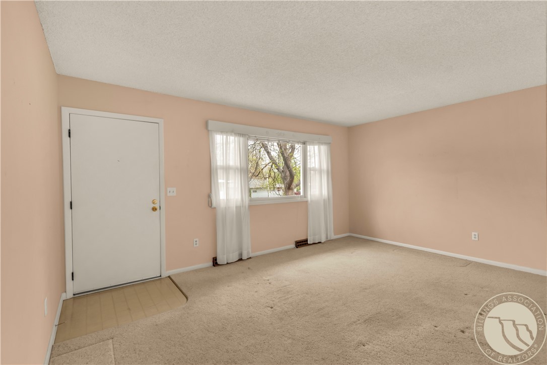 2702 Rehberg Lane