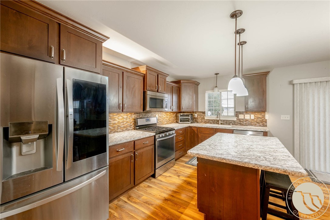 5717 Mountain Front Avenue