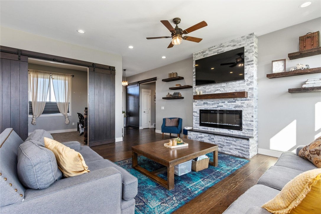 1706 Walker Lane