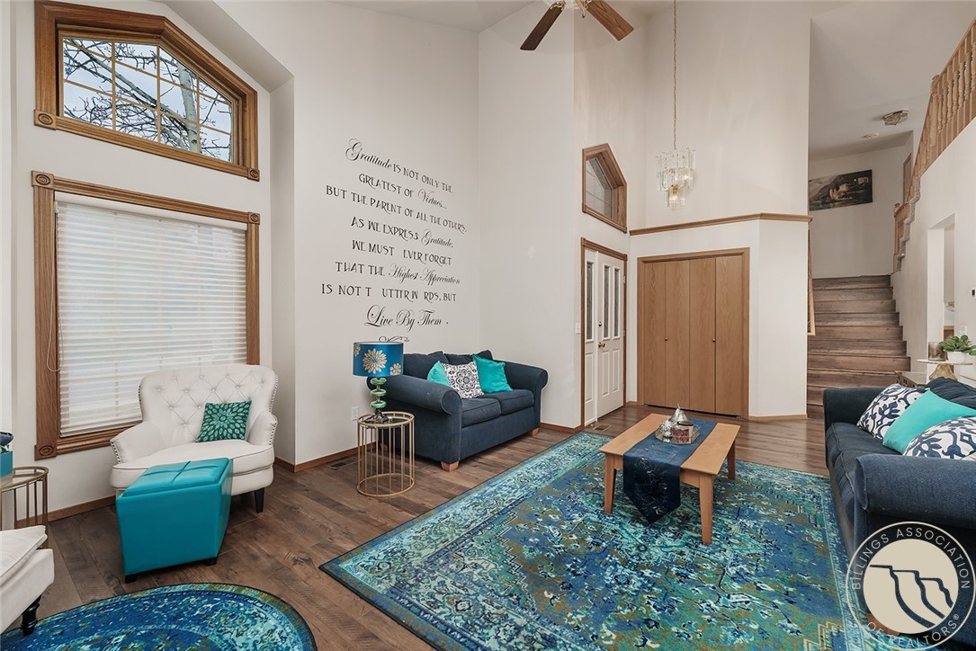 1921 Eastridge Drive