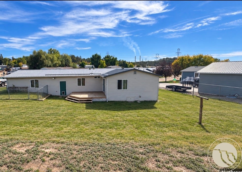 1062 Laramie
