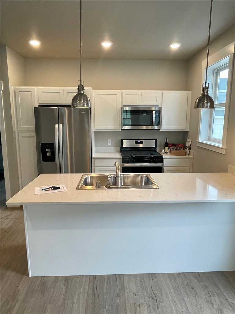 1661 Annas Garden Lane