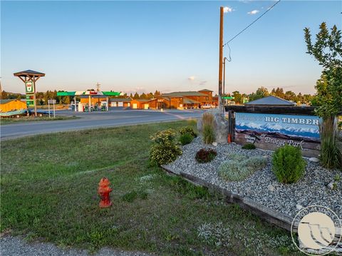 228 Big Timber Loop Rd Big Timber MT 59011