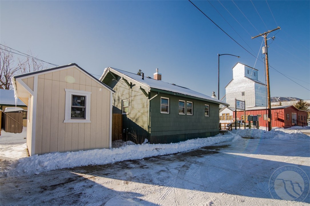 424 Broadway Avenue N