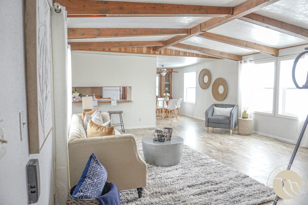 25 Willow Bend Drive S