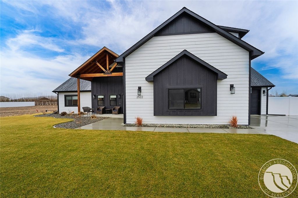 Photo of 2522 Hunter Hall Street, Billings, MT 59106 (MLS # 357556)