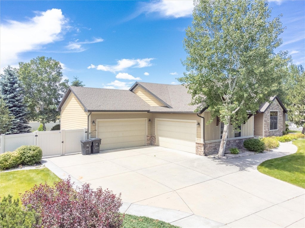 1210 BERINGER Way