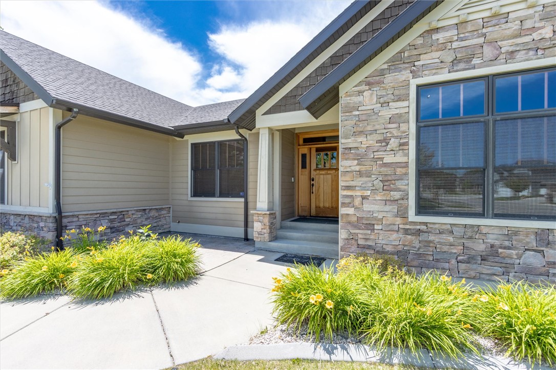 1210 BERINGER Way