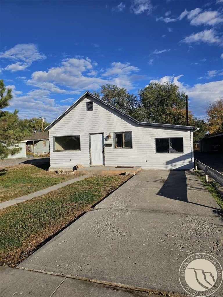 407 Cook Avenue