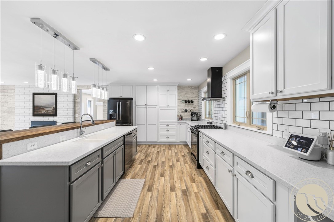 5432 Billy Casper Drive