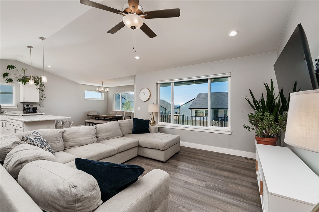 7008 Shiny Penny Way