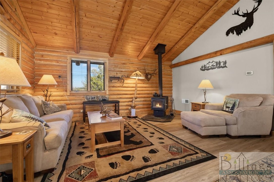 Nye, Montana 59061, United States, 2 Bedrooms Bedrooms, ,1 BathroomBathrooms,Residential,Active,68737