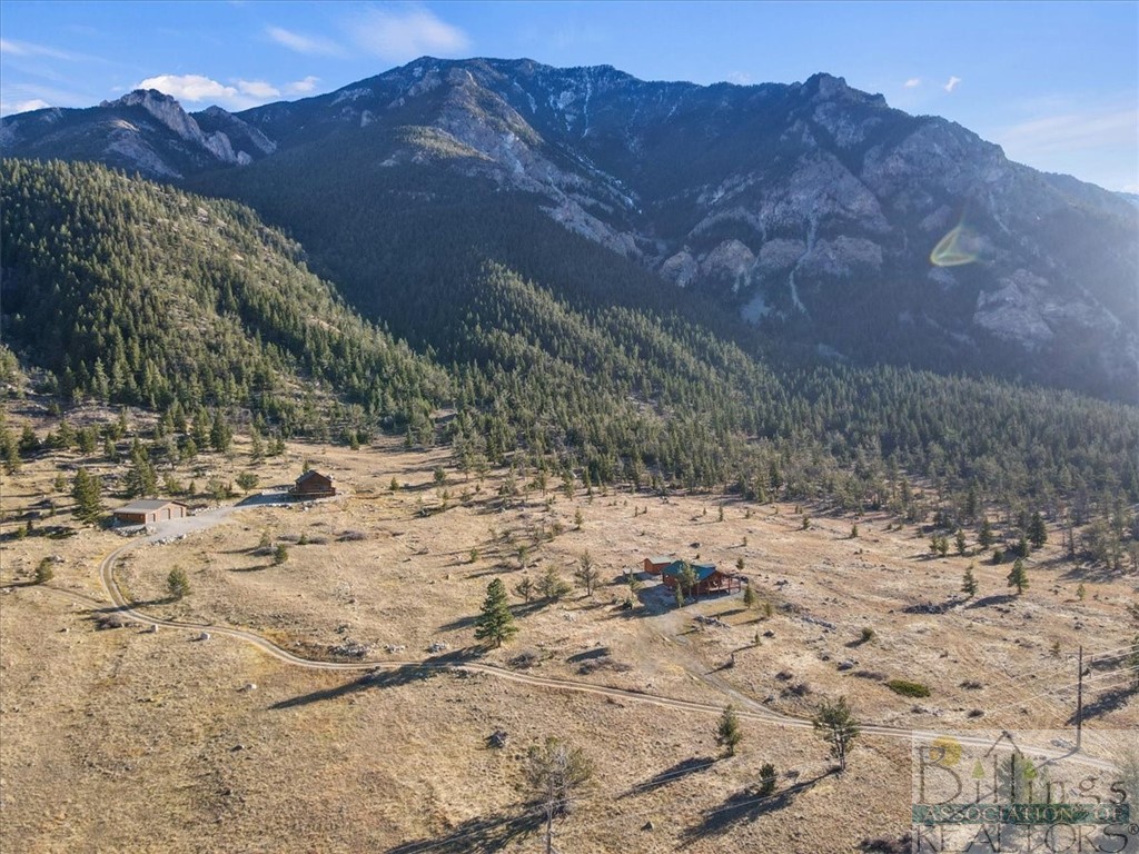 Nye, Montana 59061, United States, 2 Bedrooms Bedrooms, ,1 BathroomBathrooms,Residential,Active,68737