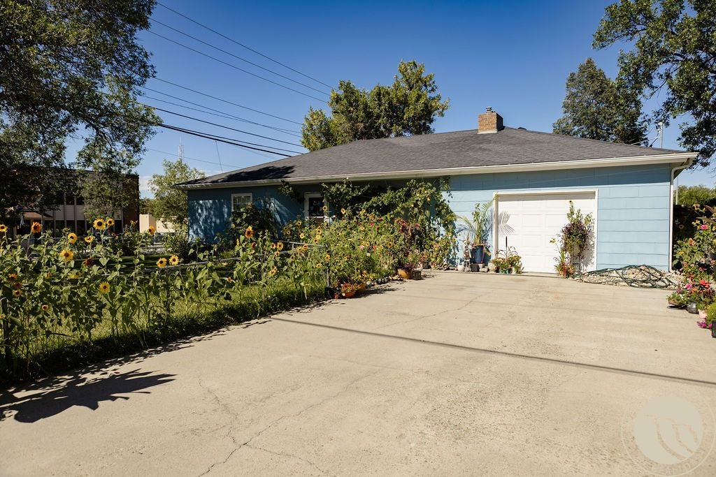 1549 Lewis Avenue