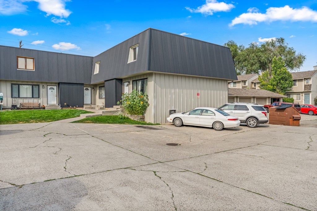 3339 Racquet Drive 6