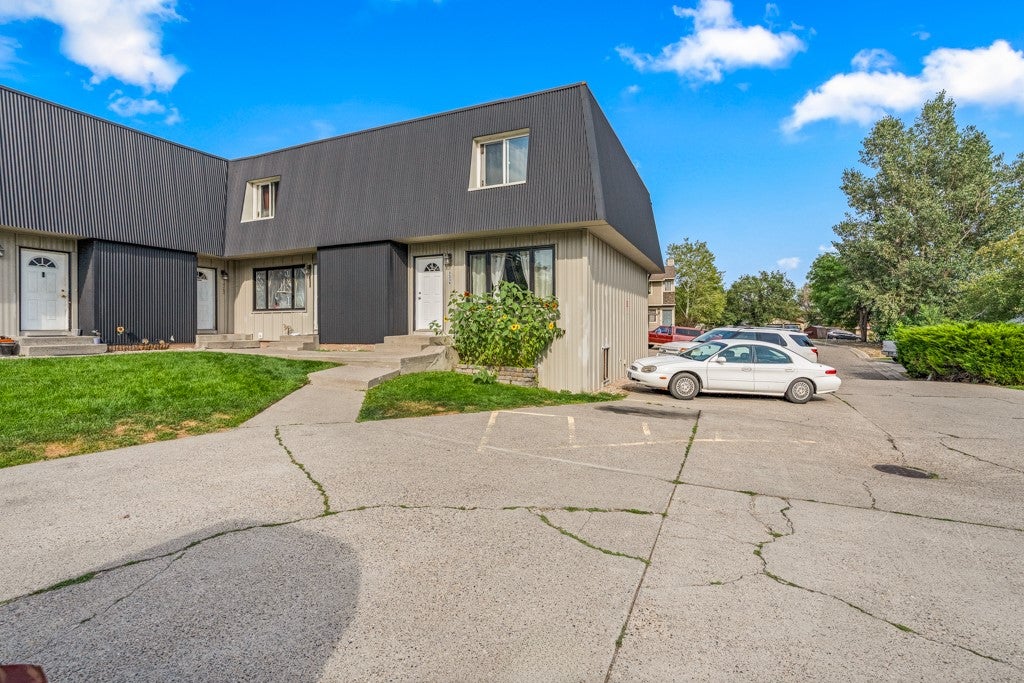 3339 Racquet Drive 6