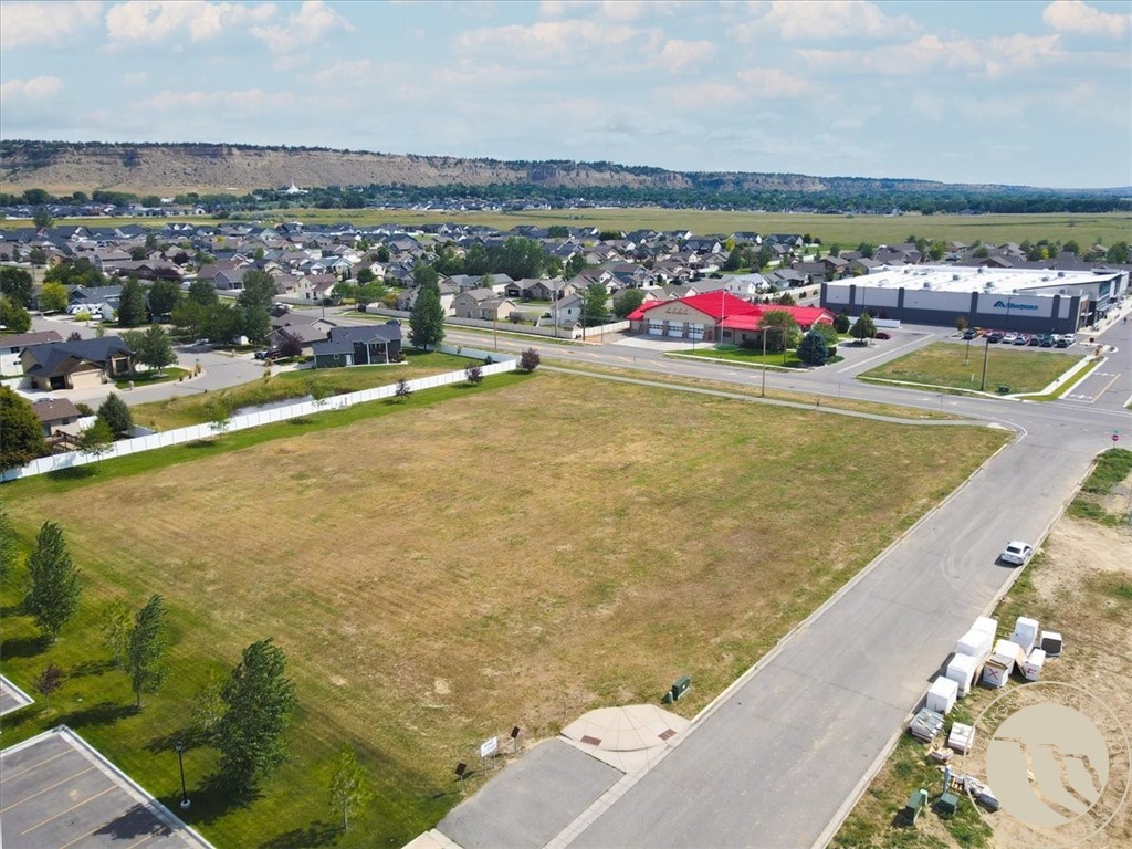 Block 1 Lot 5 Hawk Creek Ave