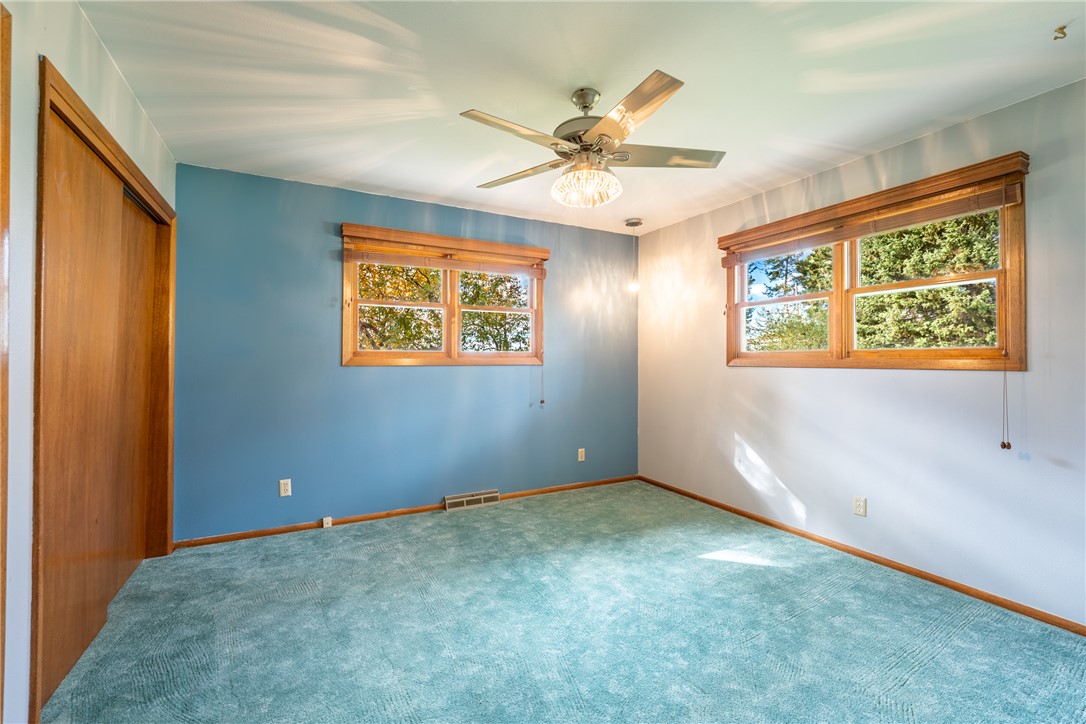 Billings, Montana 59105, United States, 4 Bedrooms Bedrooms, ,2 BathroomsBathrooms,Residential,Contingent,237191