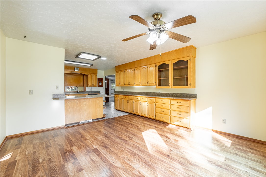 Billings, Montana 59105, United States, 4 Bedrooms Bedrooms, ,2 BathroomsBathrooms,Residential,Contingent,237191