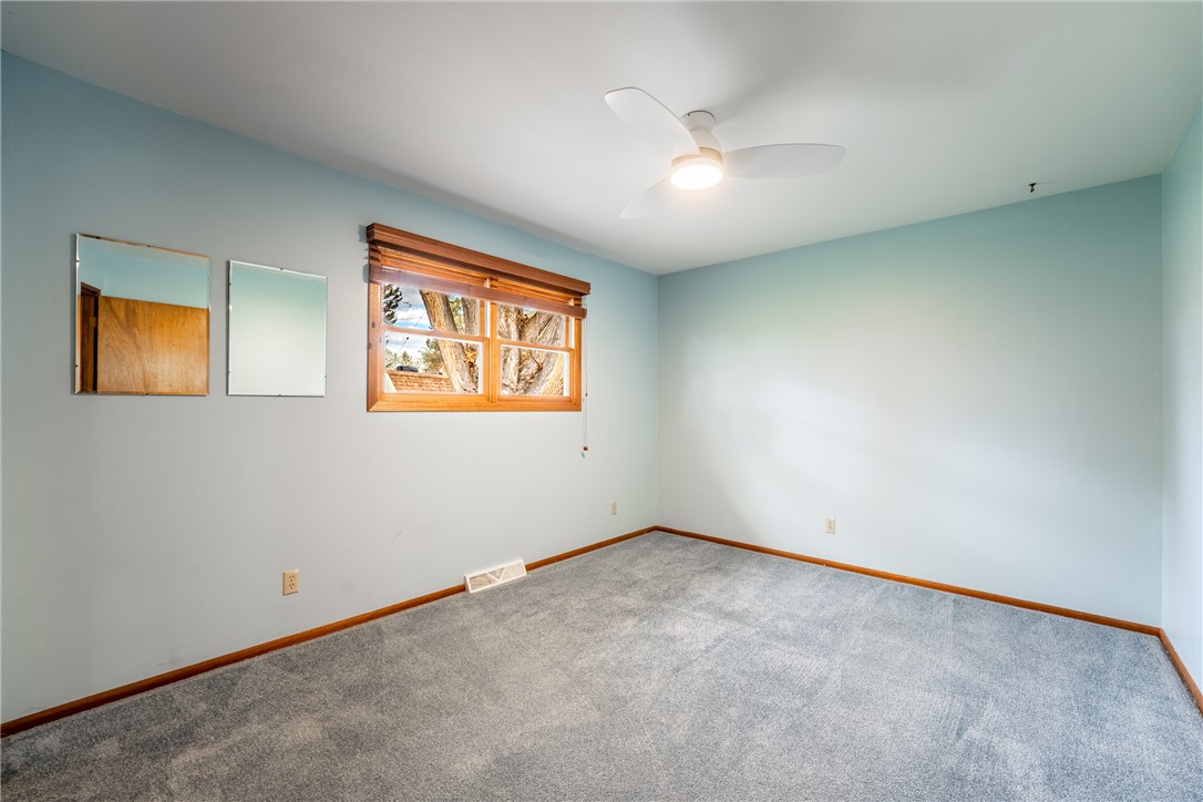 Billings, Montana 59105, United States, 4 Bedrooms Bedrooms, ,2 BathroomsBathrooms,Residential,Contingent,237191