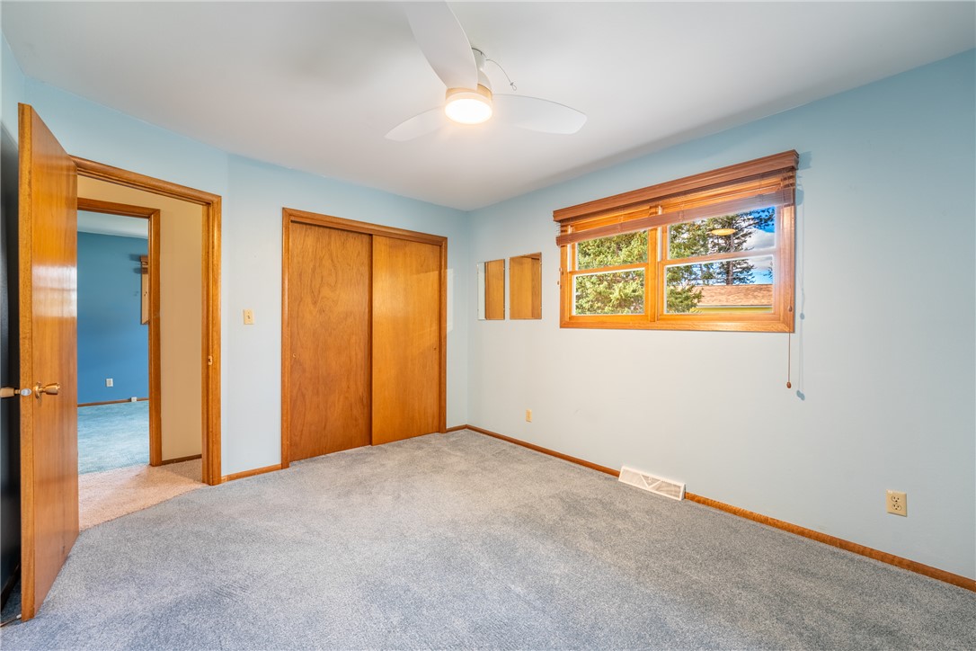 Billings, Montana 59105, United States, 4 Bedrooms Bedrooms, ,2 BathroomsBathrooms,Residential,Contingent,237191