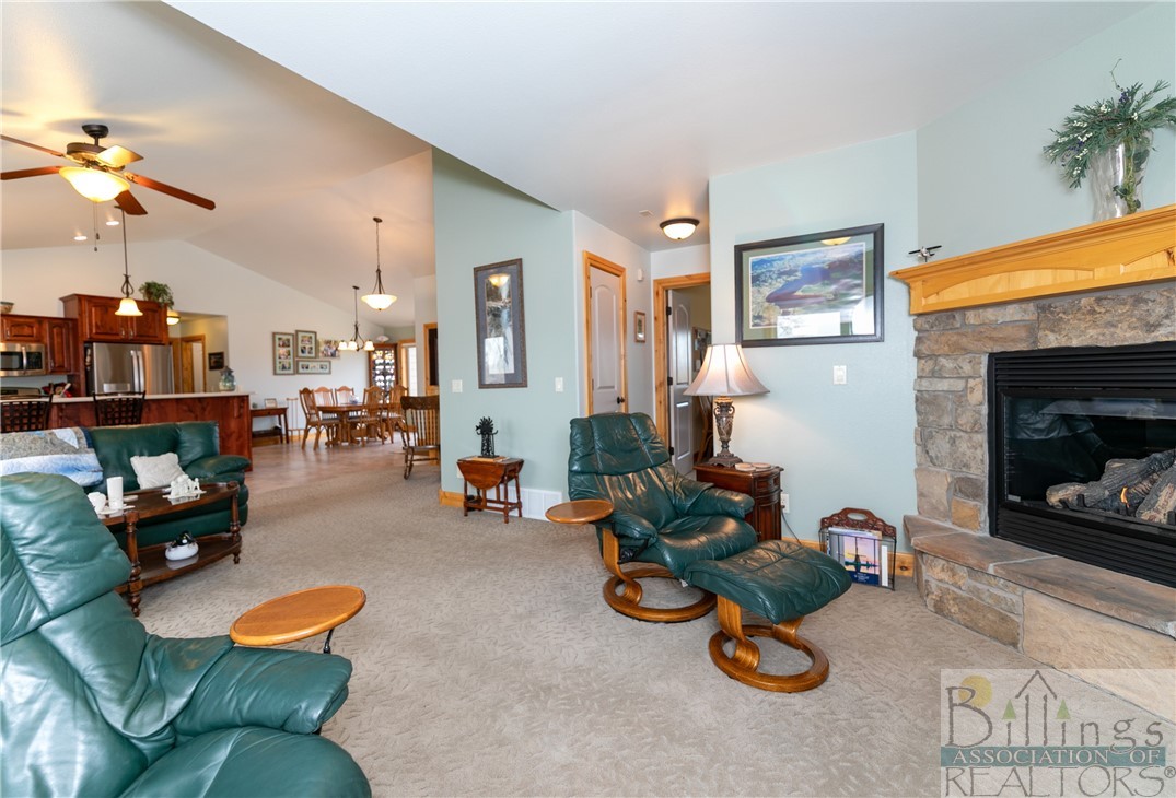 Laurel, Montana 59044, United States, 5 Bedrooms Bedrooms, ,3 BathroomsBathrooms,Residential,Pending,62943