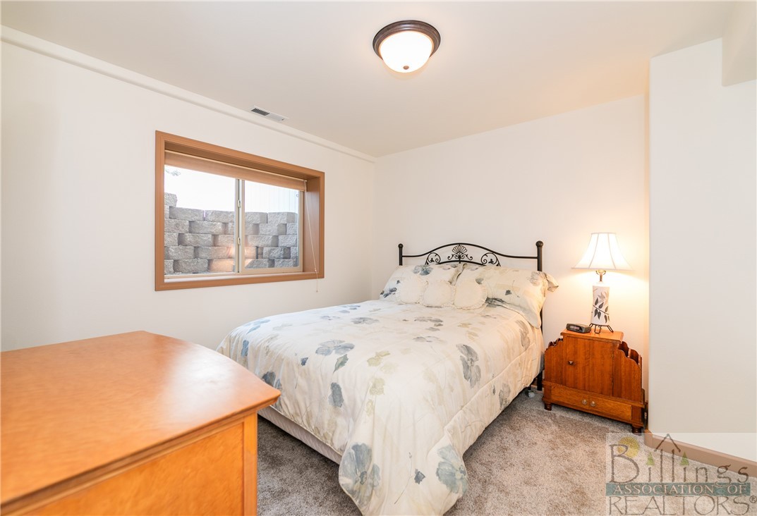 Laurel, Montana 59044, United States, 5 Bedrooms Bedrooms, ,3 BathroomsBathrooms,Residential,Pending,62943