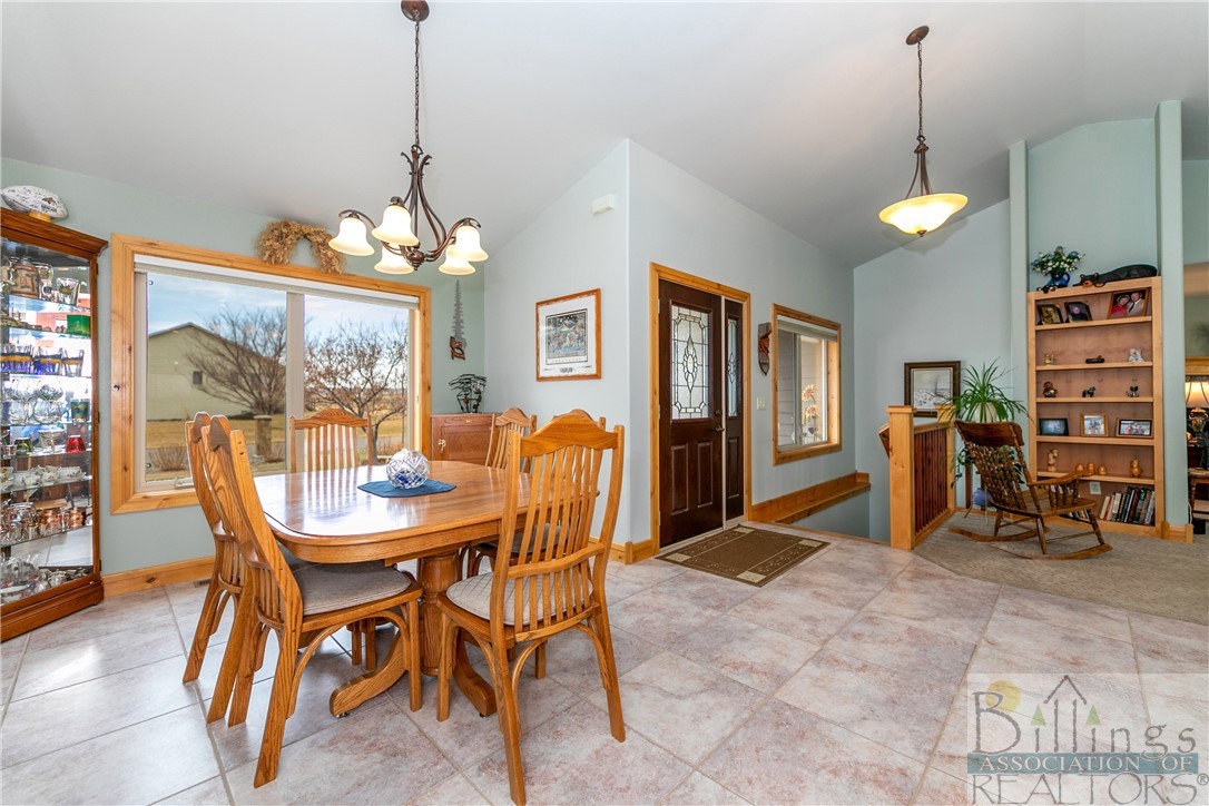 Laurel, Montana 59044, United States, 5 Bedrooms Bedrooms, ,3 BathroomsBathrooms,Residential,Pending,62943