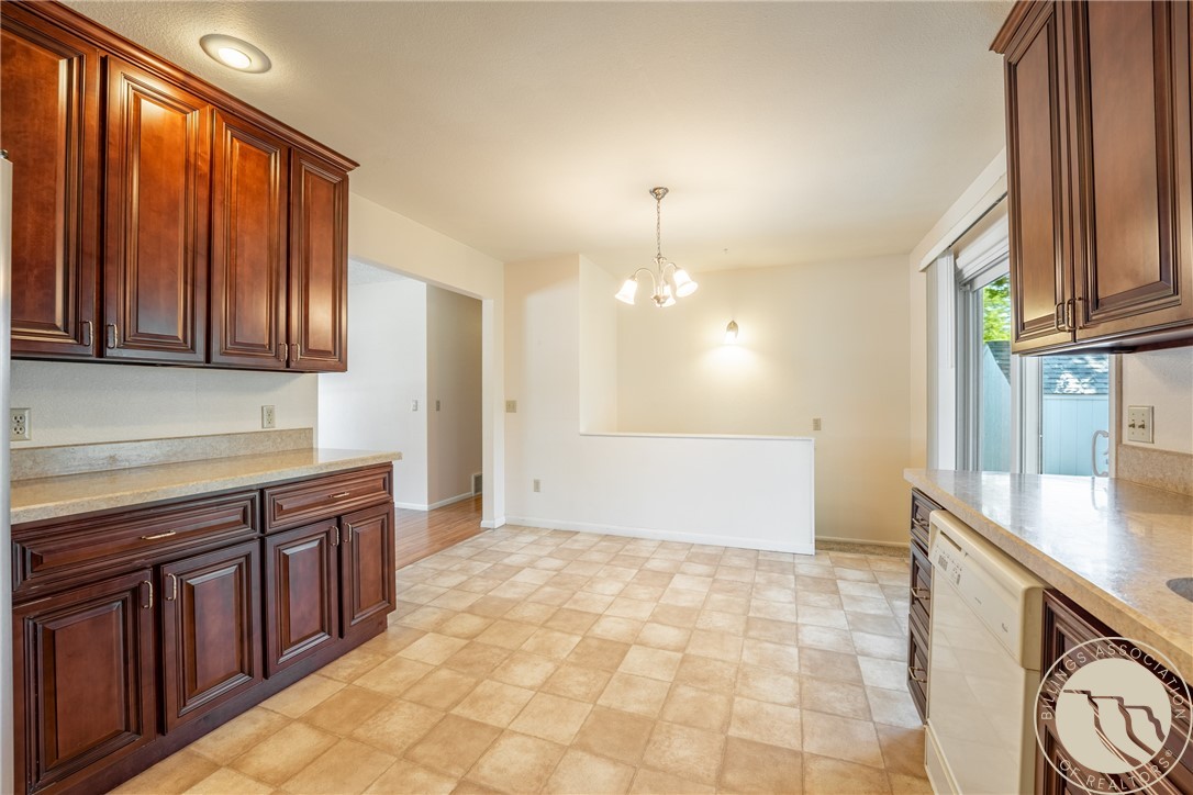 Billings, Montana 59102, United States, 5 Bedrooms Bedrooms, ,3 BathroomsBathrooms,Residential,Active,169671