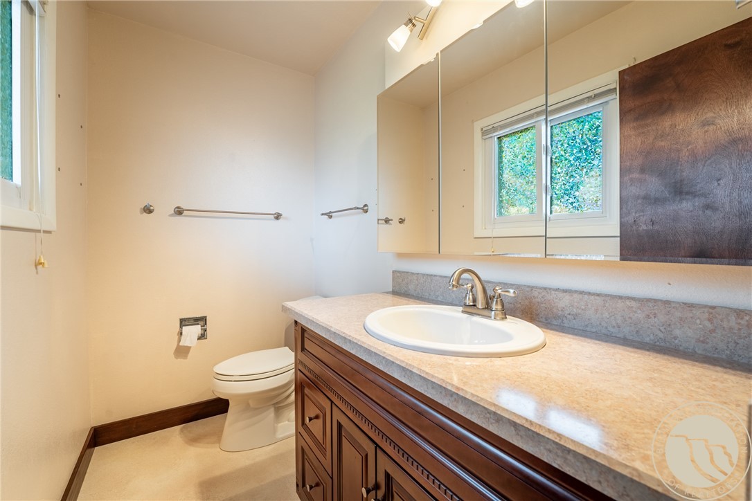 Billings, Montana 59102, United States, 5 Bedrooms Bedrooms, ,3 BathroomsBathrooms,Residential,Active,169671