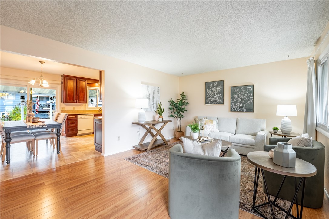 Billings, Montana 59102, United States, 5 Bedrooms Bedrooms, ,3 BathroomsBathrooms,Residential,Active,169671