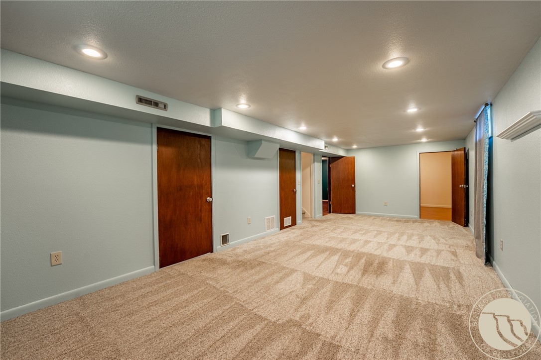 Billings, Montana 59102, United States, 5 Bedrooms Bedrooms, ,3 BathroomsBathrooms,Residential,Active,169671