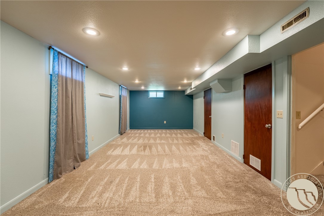 Billings, Montana 59102, United States, 5 Bedrooms Bedrooms, ,3 BathroomsBathrooms,Residential,Active,169671